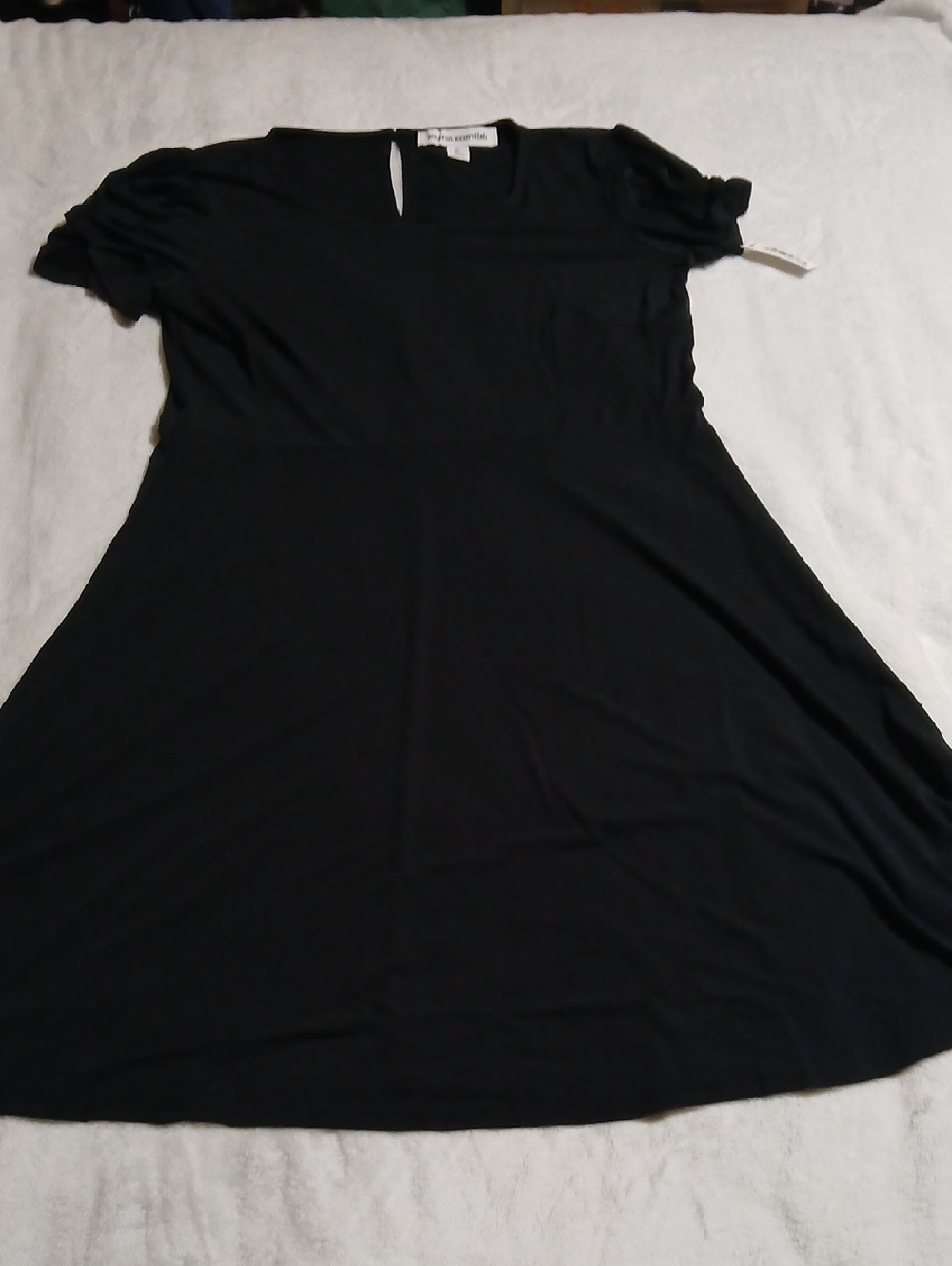 Amazon Essentials Black Short Sleeve Midi Fit-and-Flare Dress